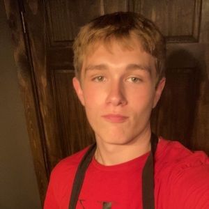 Meet your Posher, Cade